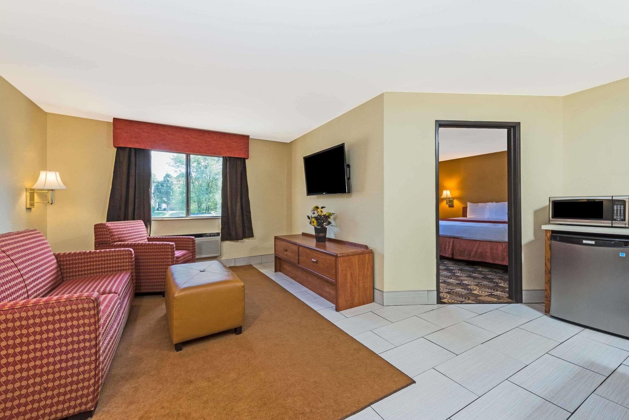 Super 8 By Wyndham Portsmouth Hotel Rosemount Eksteriør billede